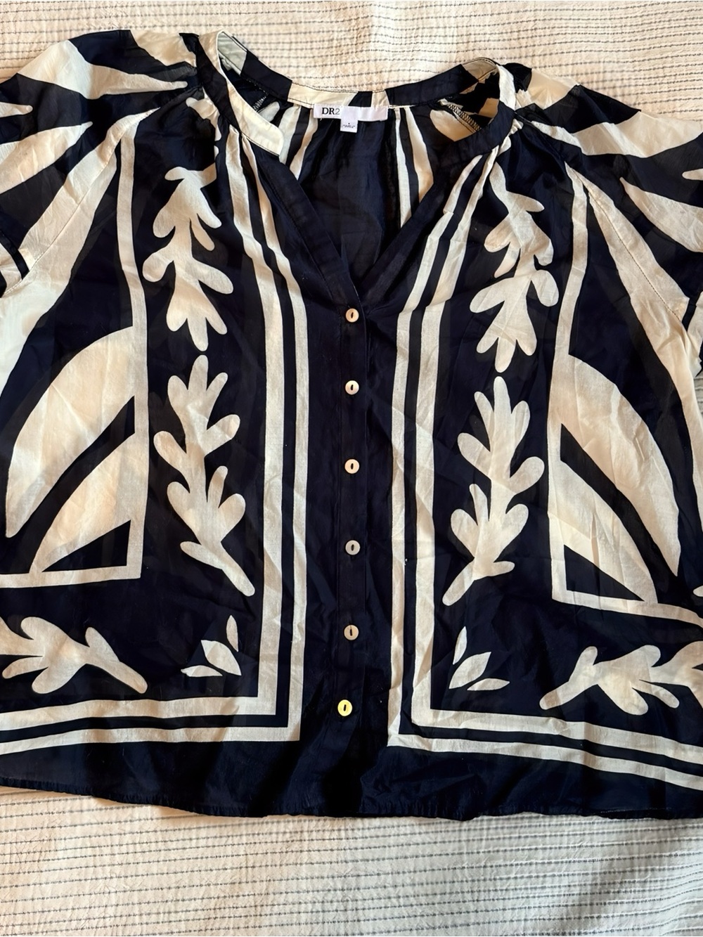 DR2 Black & White Botanical-Print Button Down Blouse